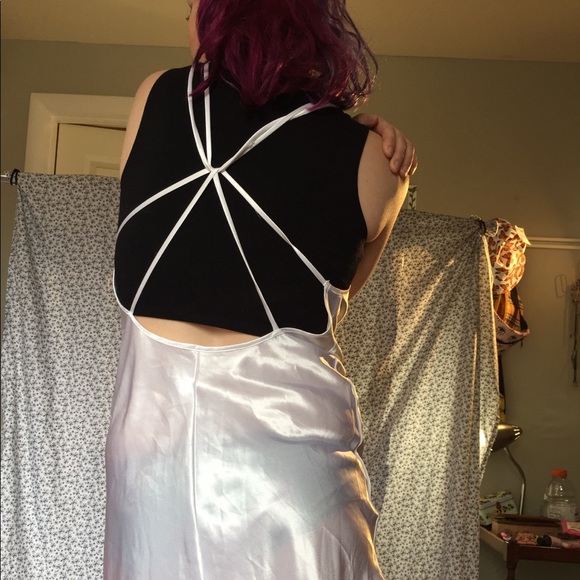 The Ice Queen Gown - Picture 5 of 5